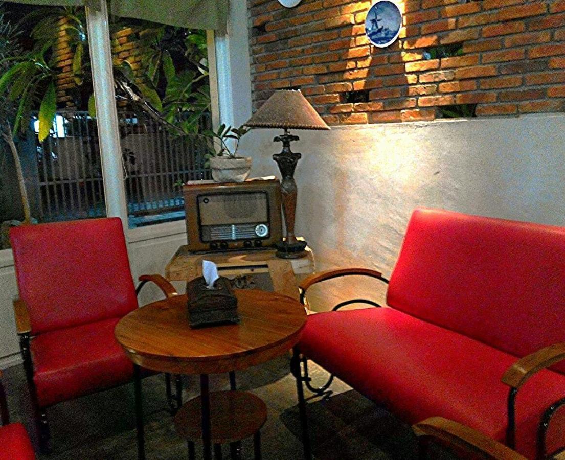 Roemah 28 Syariah Hotel Medan Exterior foto